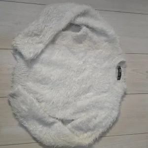 Slatki čupavi džemperić