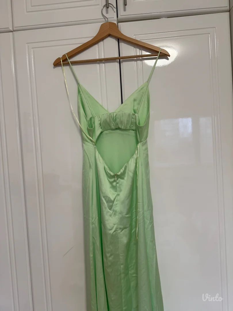 Zara haljina XS nenosena