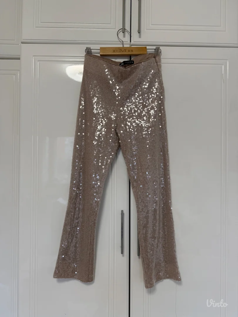 Zara pantalone sljokicave S