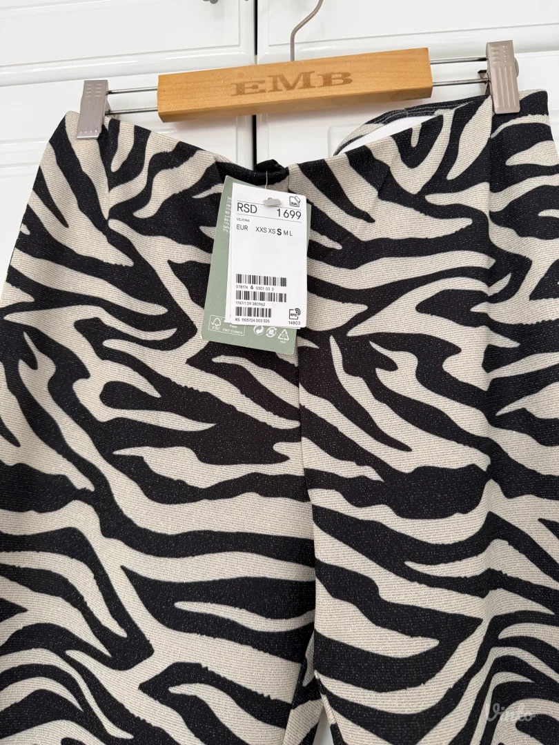 H&M helanke nove sa etiketom S