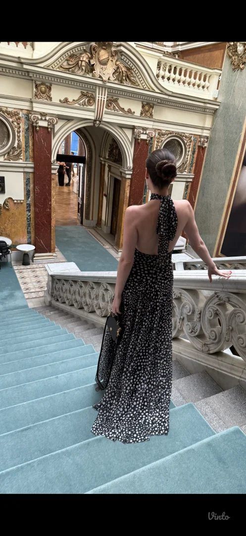 Zara duga haljina na tufnice, S