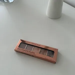 Natasha Denona Starlet paleta nova