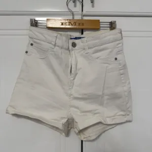 Šorc Pull&bear S