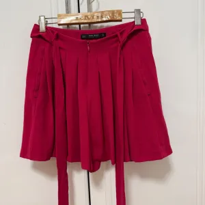 Zara sorc/suknja XS roze