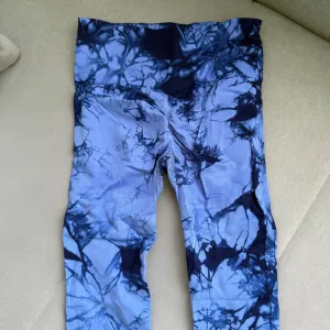 Nove nenosene Shein viralne helanke S