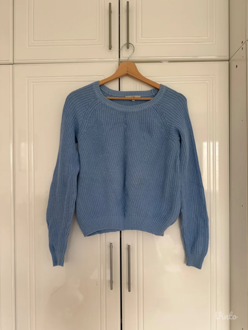 Nov nenošen dzemper S