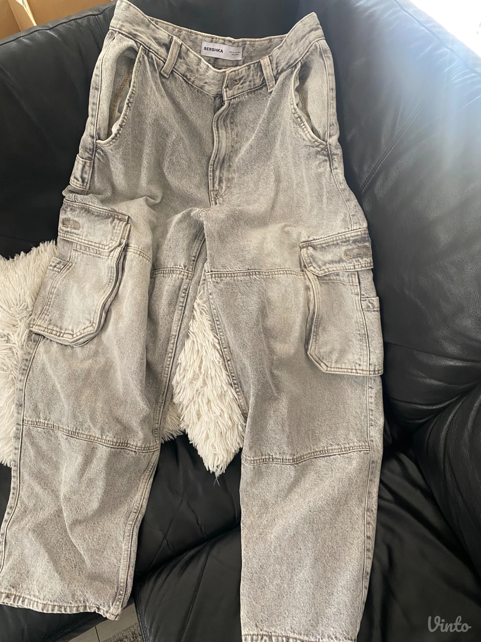 Bershka cargo pantalone