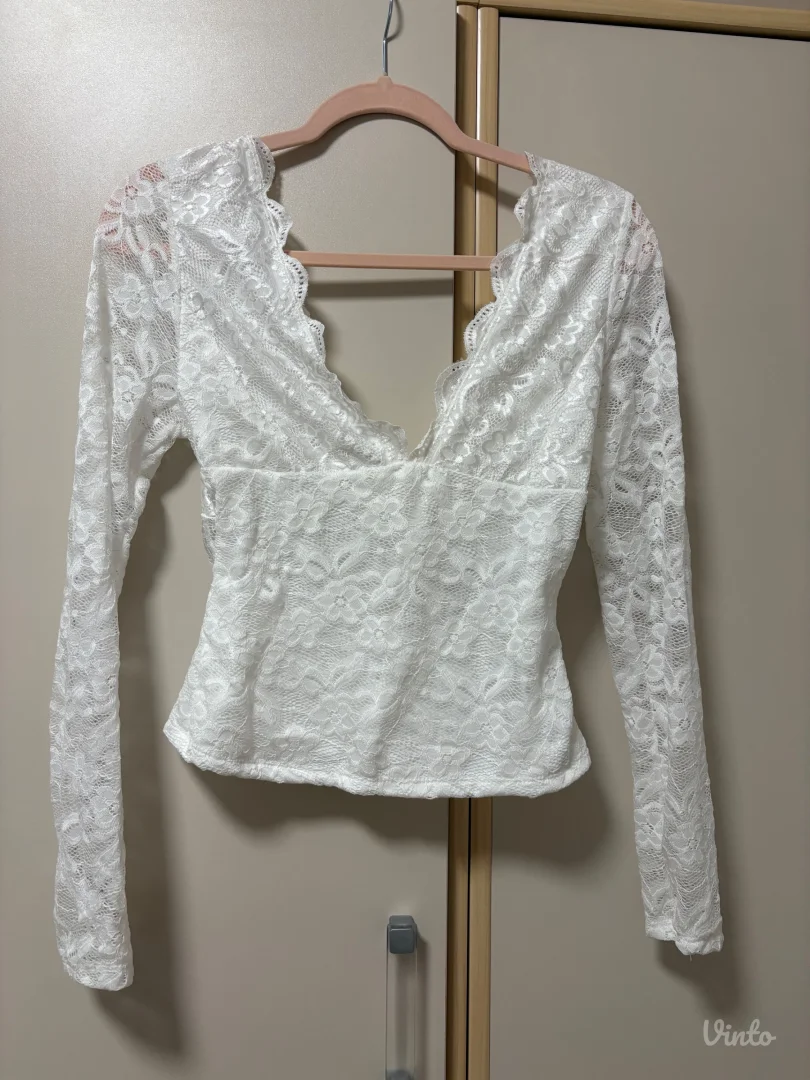 Bela čipka majica