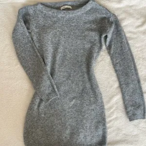Pull&Bear dzemper haljina S