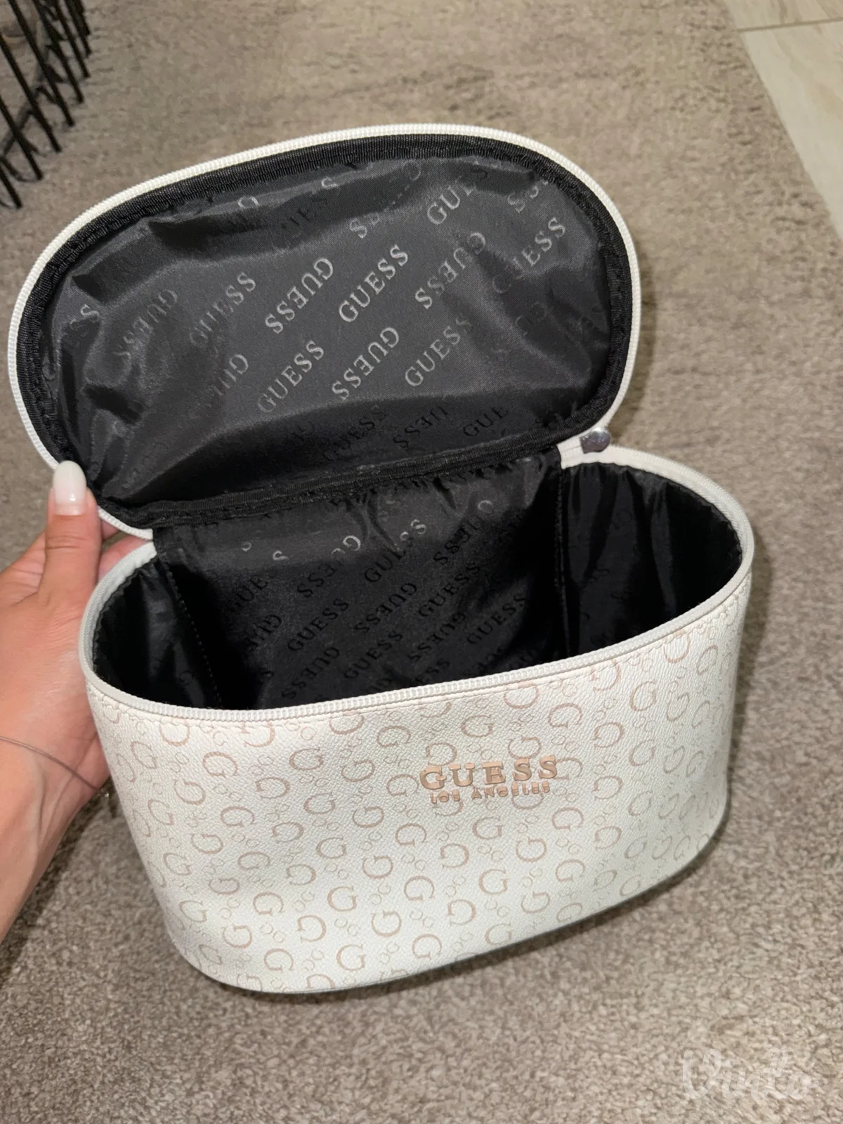 NOV GUESS neseser