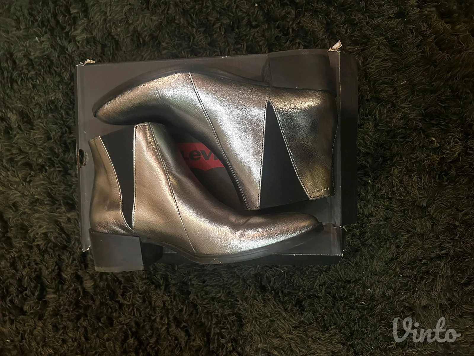 Metalik sive ESPRIT cizme