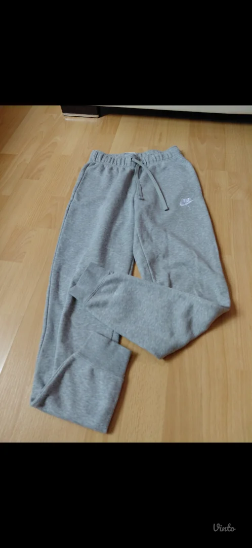 Nike trenerka