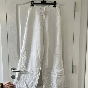 Lanene pantalone NOVE