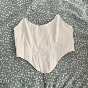 Bershka top-korset M