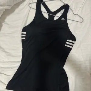 Adidas - Majica za trening