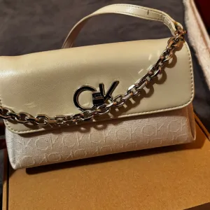 Calvin klein torbica