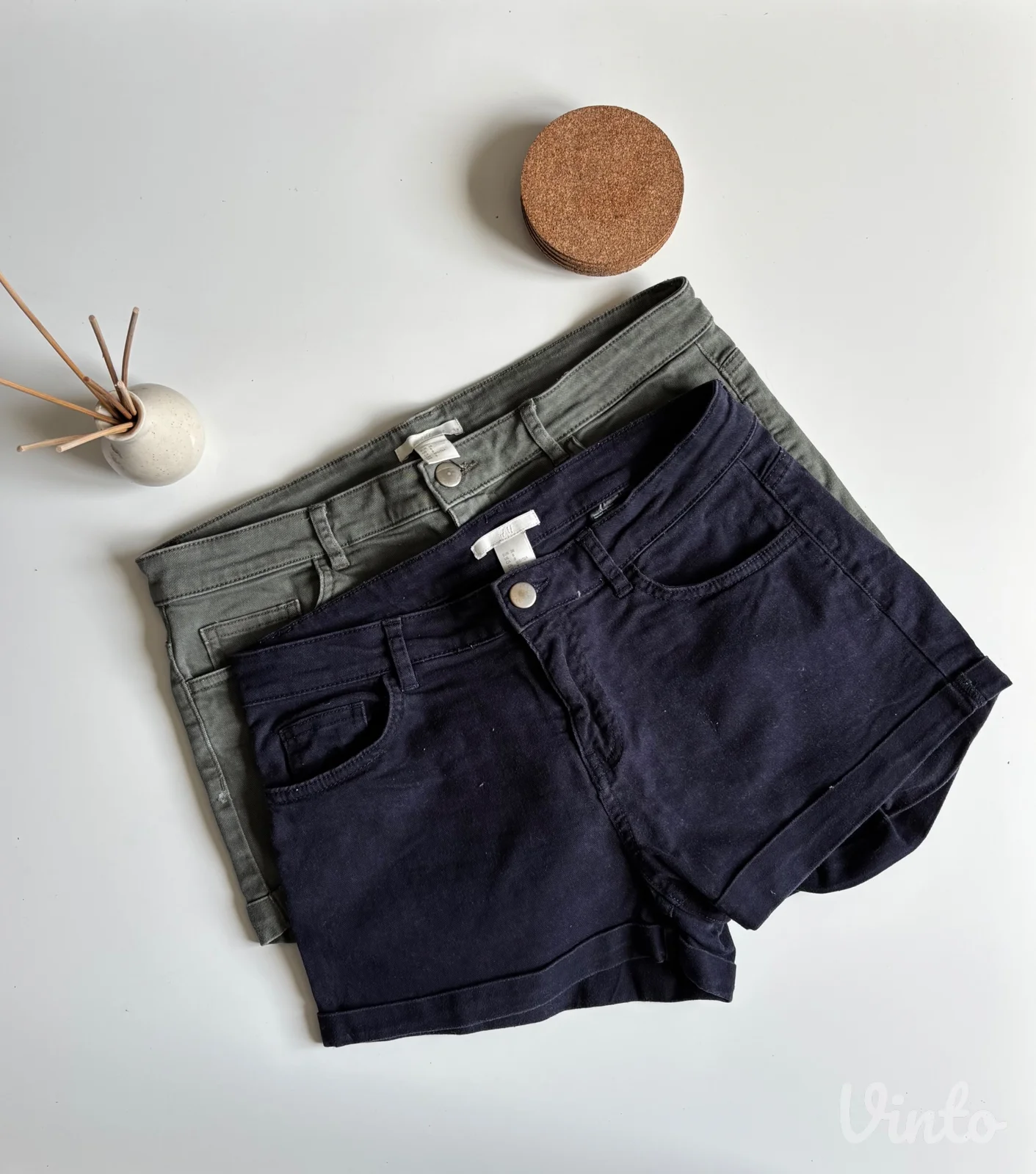 Dva šorca H&M - 38 veličina