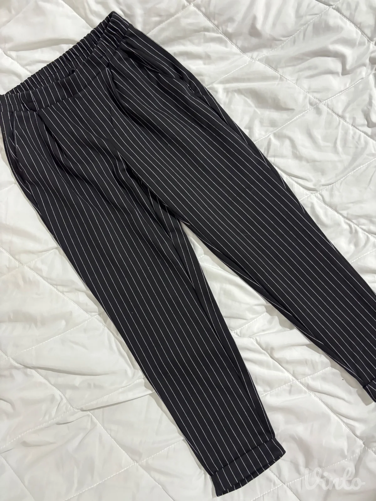 prugaste pantalone