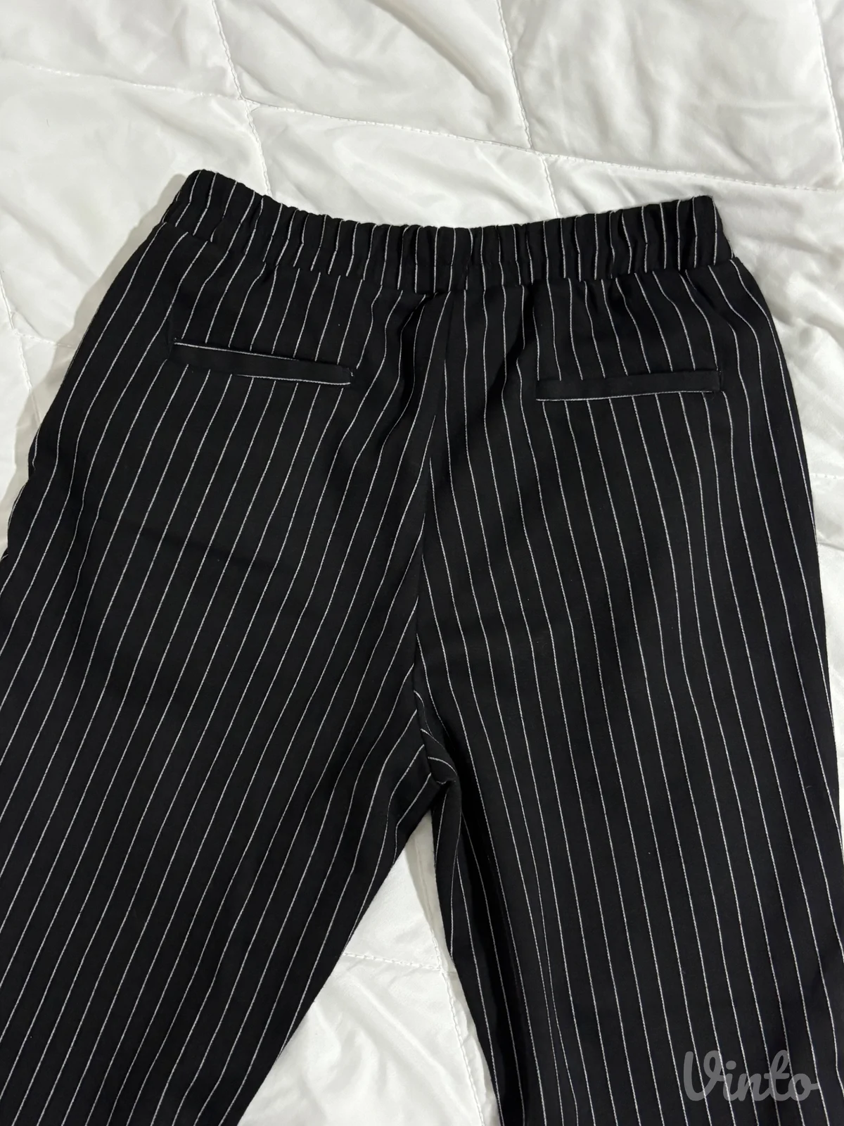 prugaste pantalone