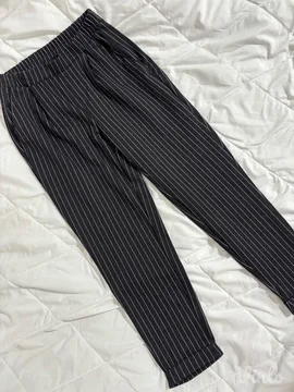 prugaste pantalone