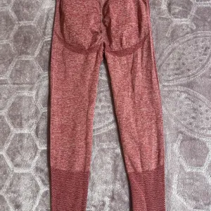 Nove PUSH UP helanke