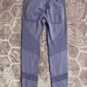 Nove PUSH UP helanke