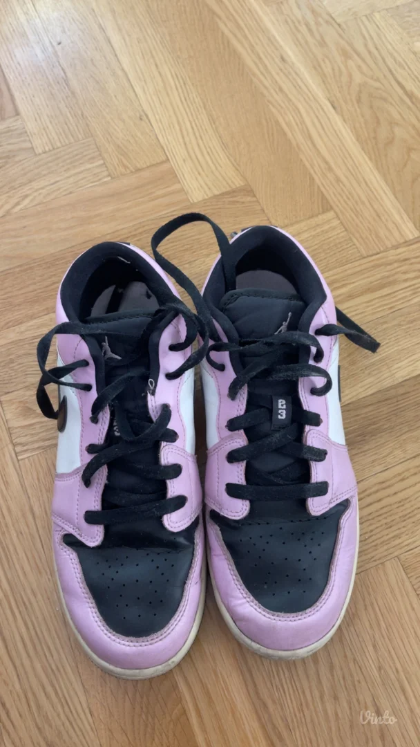 Nike Air Jordan 1 Low