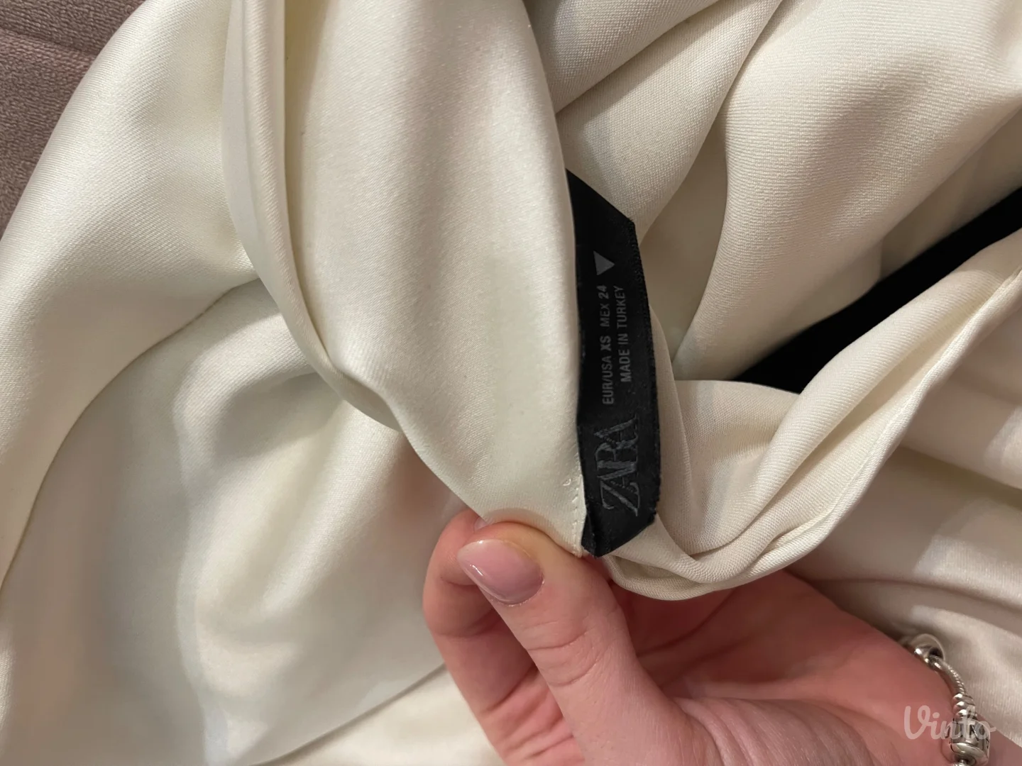 Zara viralna haljina