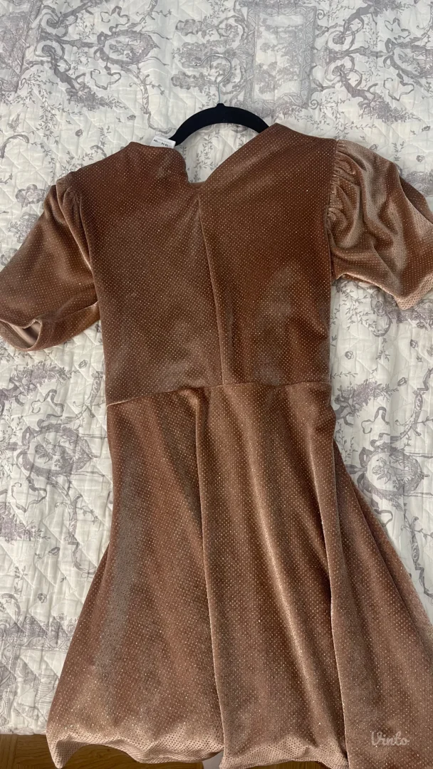 Zara haljina sa šljokicama