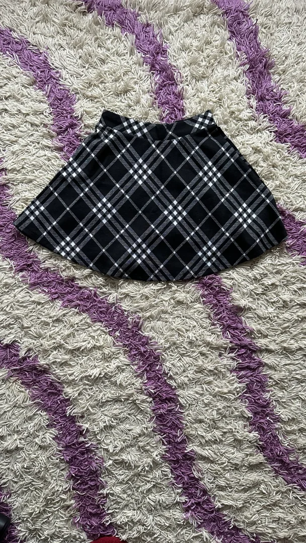 crna suknja - new yorker