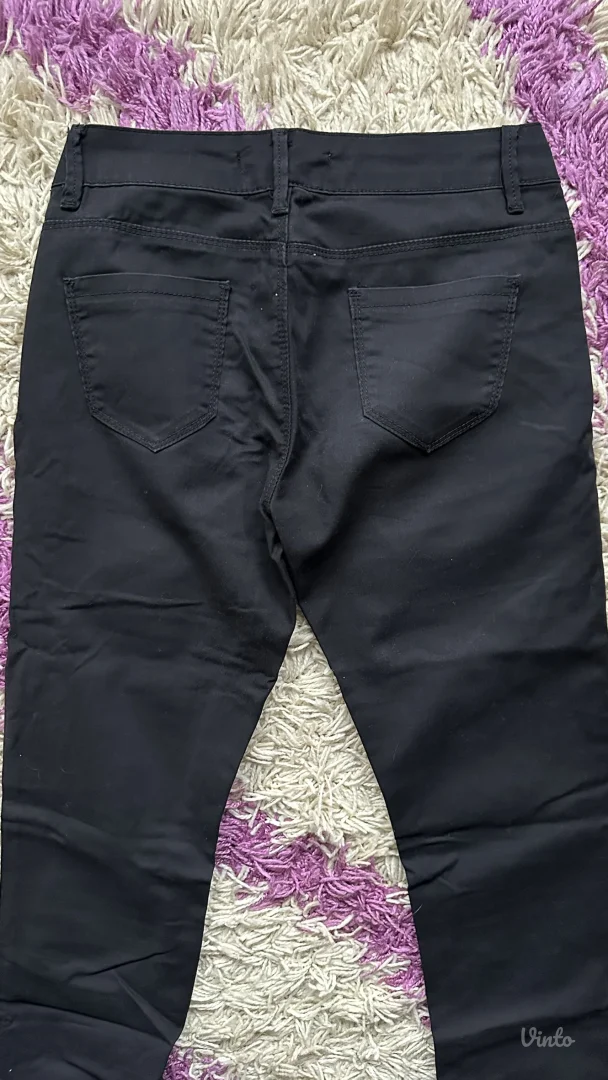 crne pantalone, c-in-c