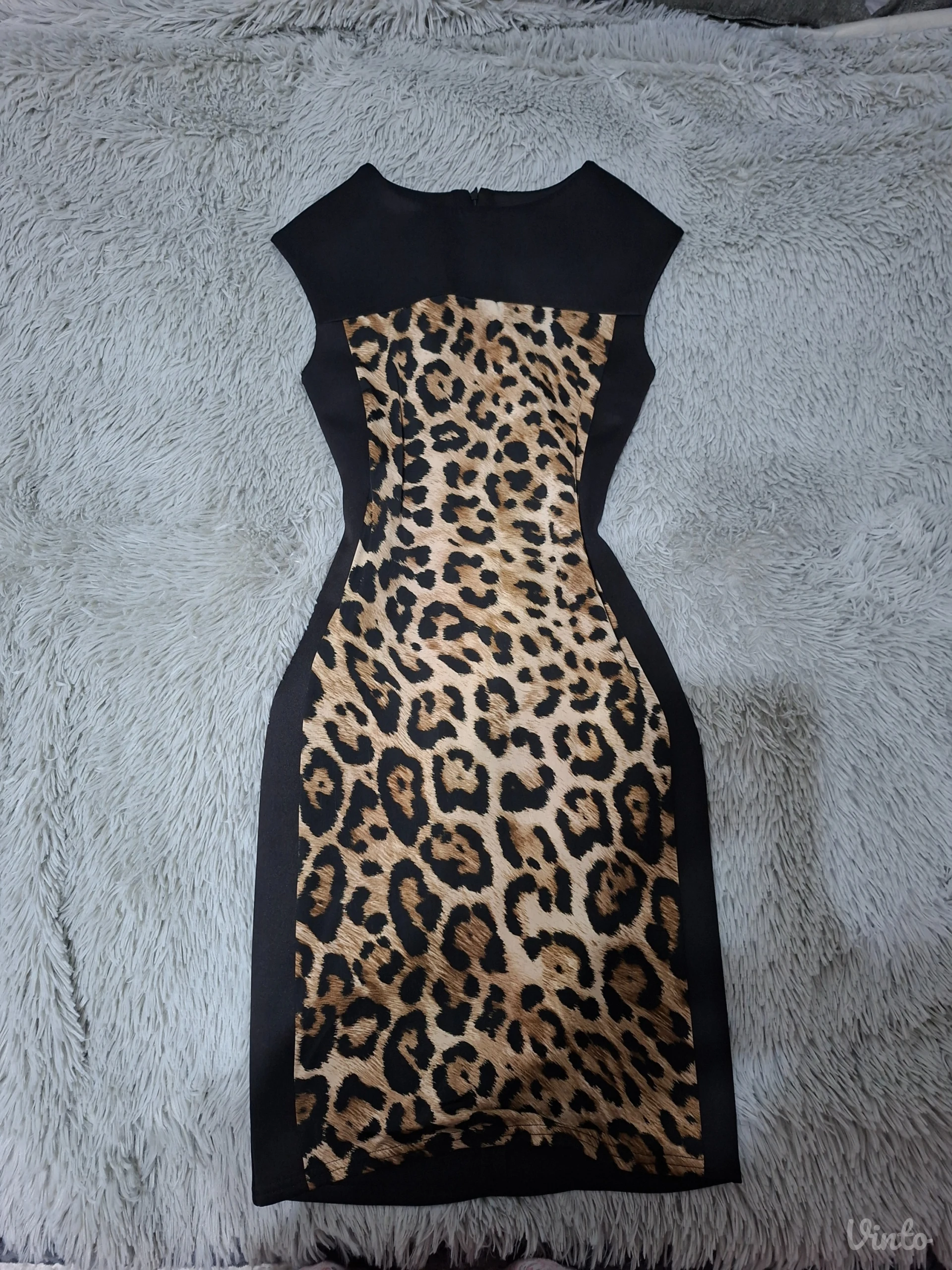 Crna haljina sa leopard printom