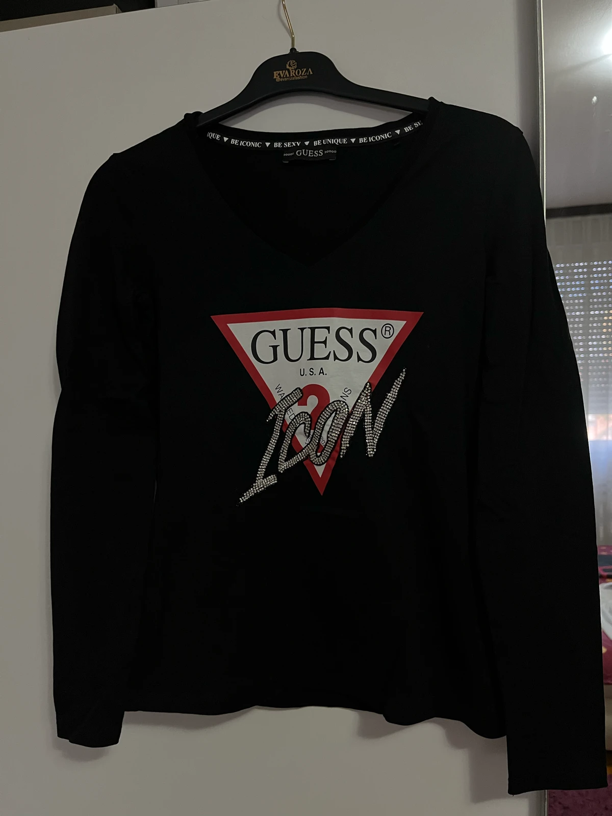 AKCIJA! Bluza Guess(original), nikad obucena. - S velicina.