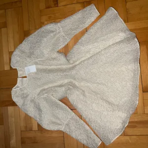 H&M haljina sa puf ramenima-XS