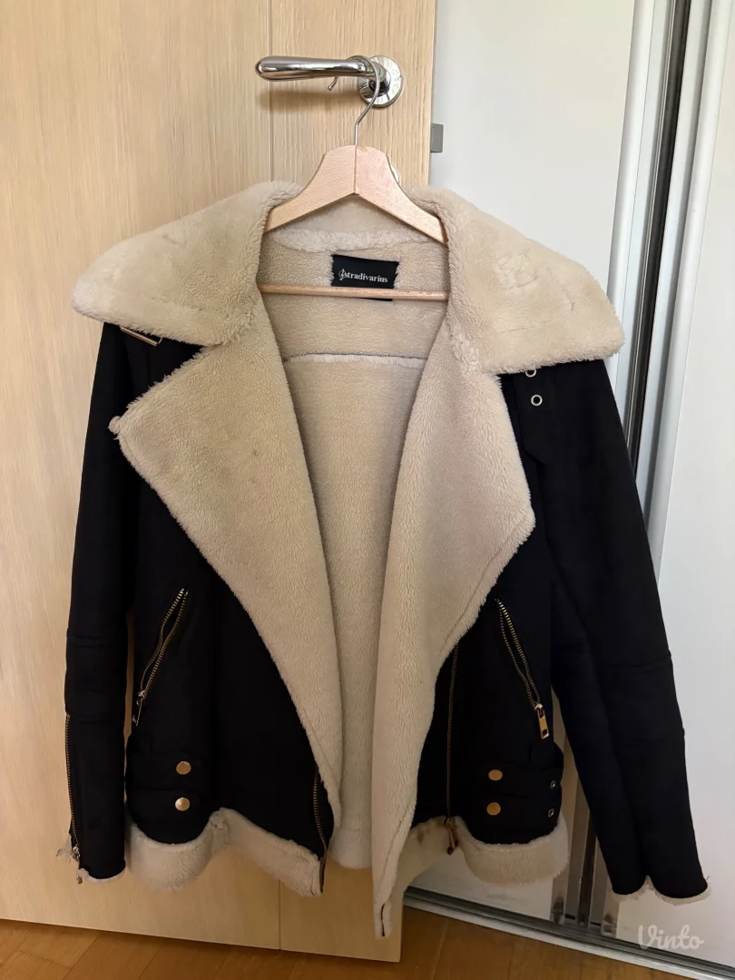 Stradivarius jaknica