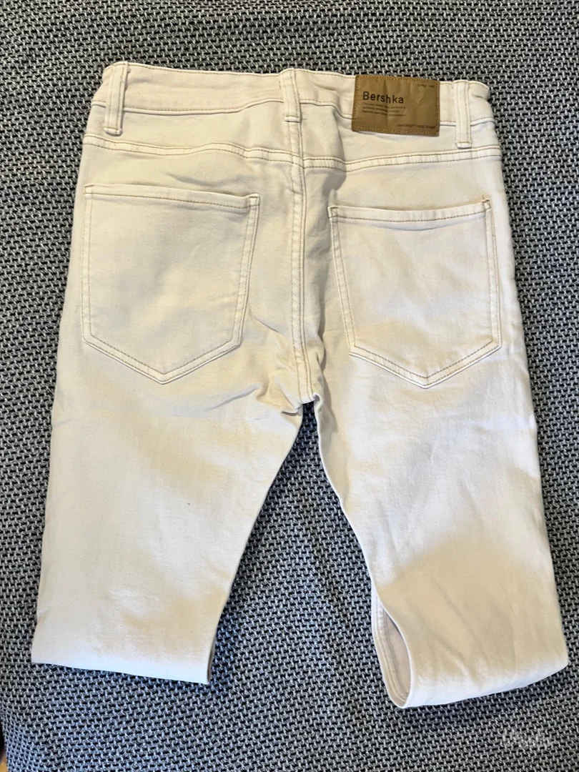 Bershka bele farmerke