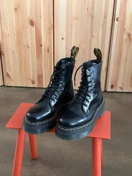 Cizme Martinke ( Dr Martens) kao Nove 39