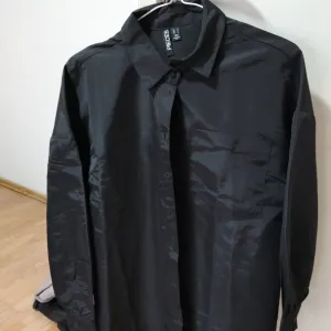 Crna košulja Pieces