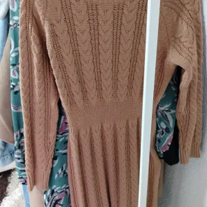 Midi džemper haljina