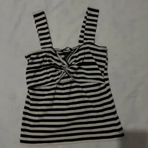 H&M top