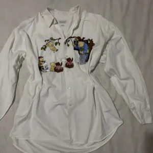 Jacques Britt košulja sa vezom medvedića