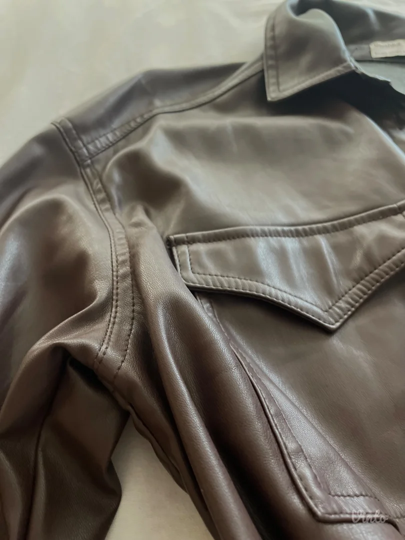 AKCIJA Bershka košulja/jaknica