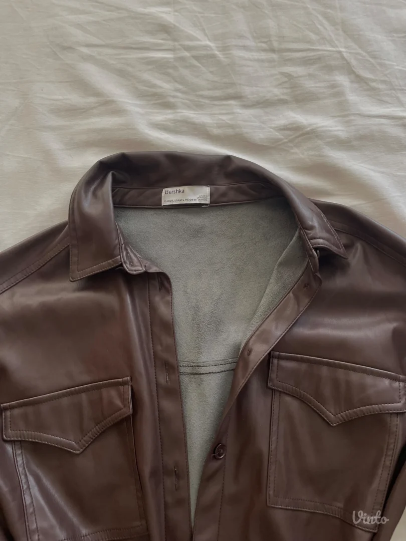 AKCIJA Bershka košulja/jaknica