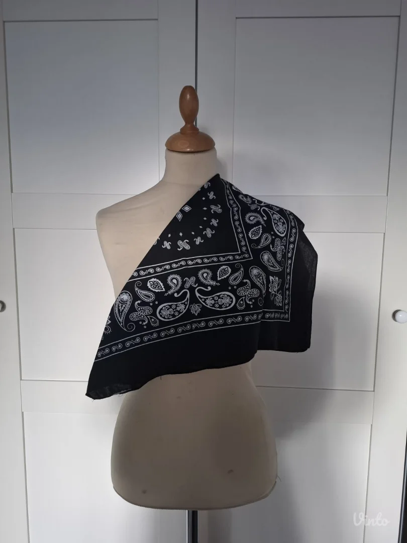 New Yorker - bandana