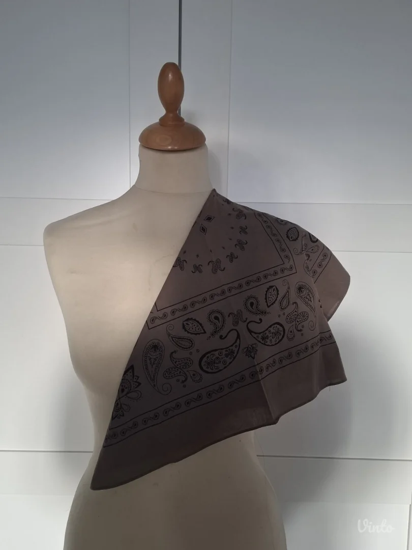 New Yorker - bandana