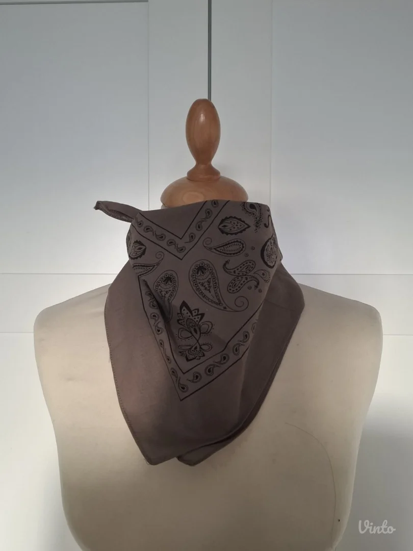 New Yorker - bandana