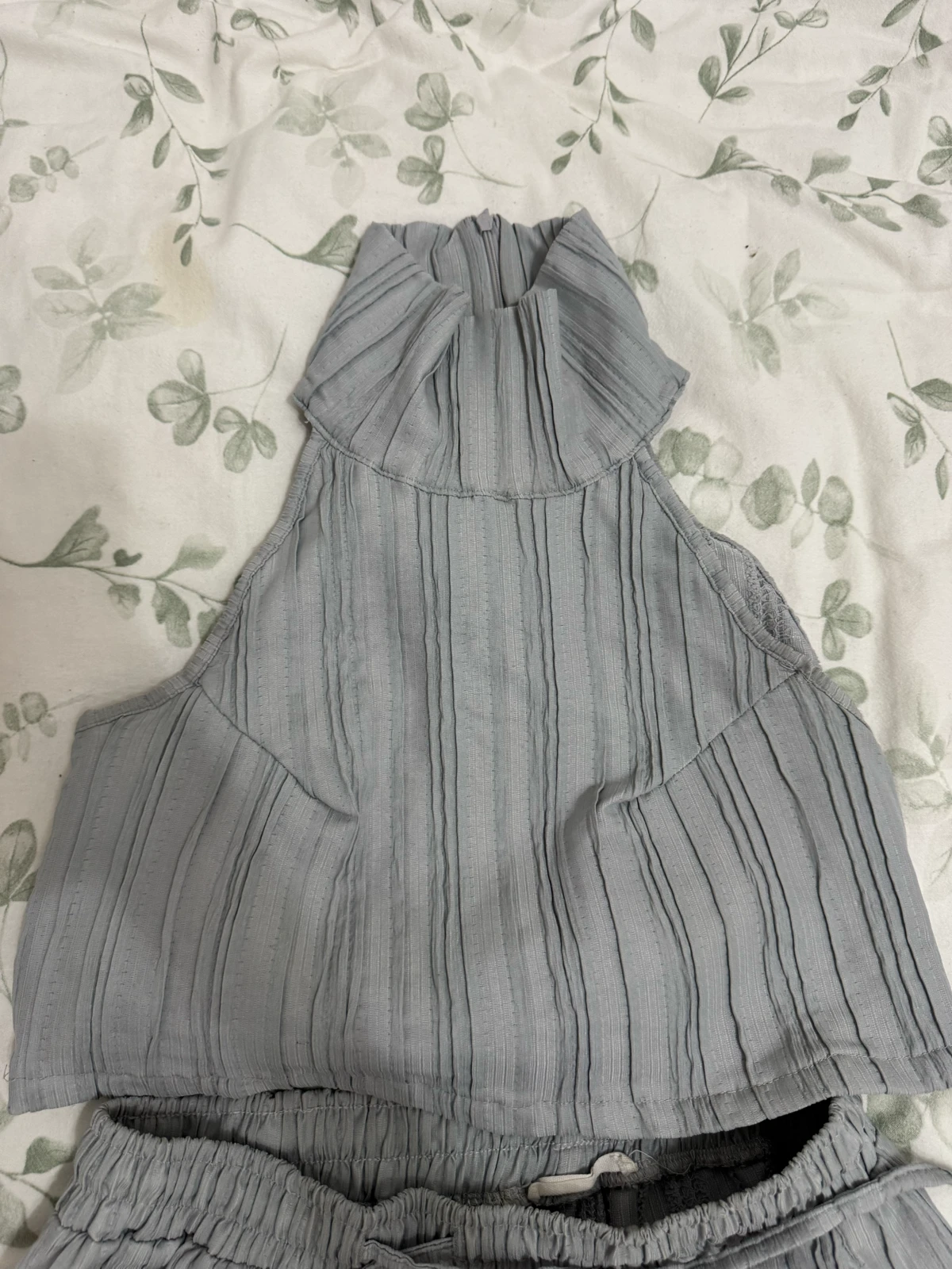 komplet pantalone i top