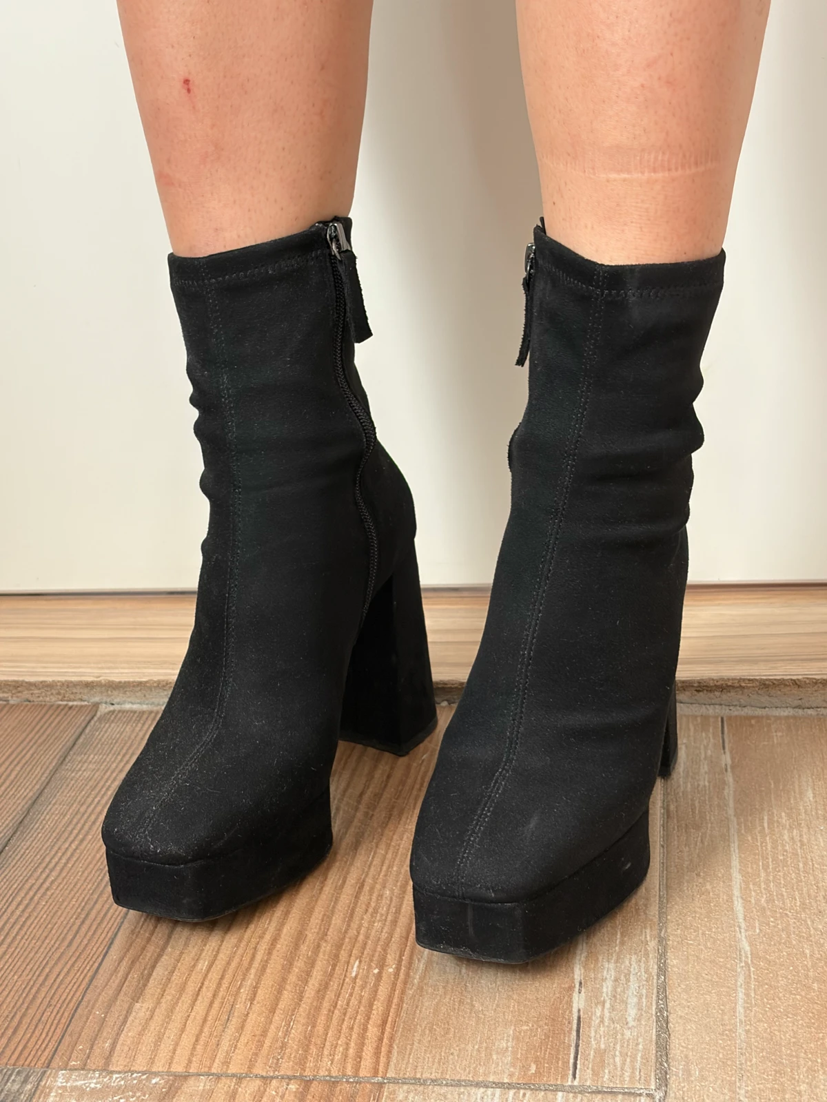 Zara cizmice na platformu