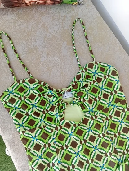 Bershka haljina NOVO