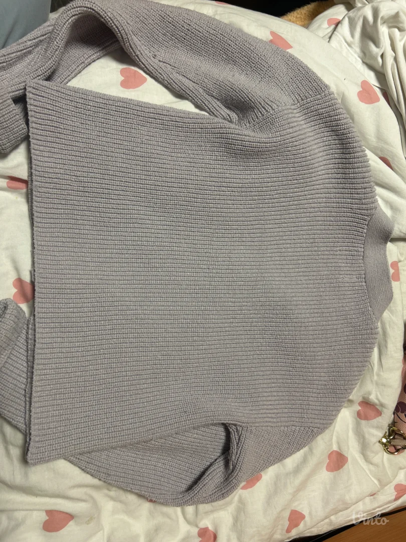 Ljubičasti džemper